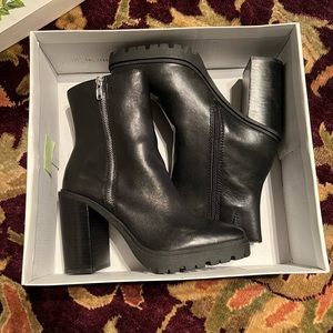 Black Chelsea & Violet Boots